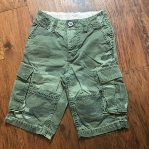 Gap boys Camouflage cargo shorts size 7slim